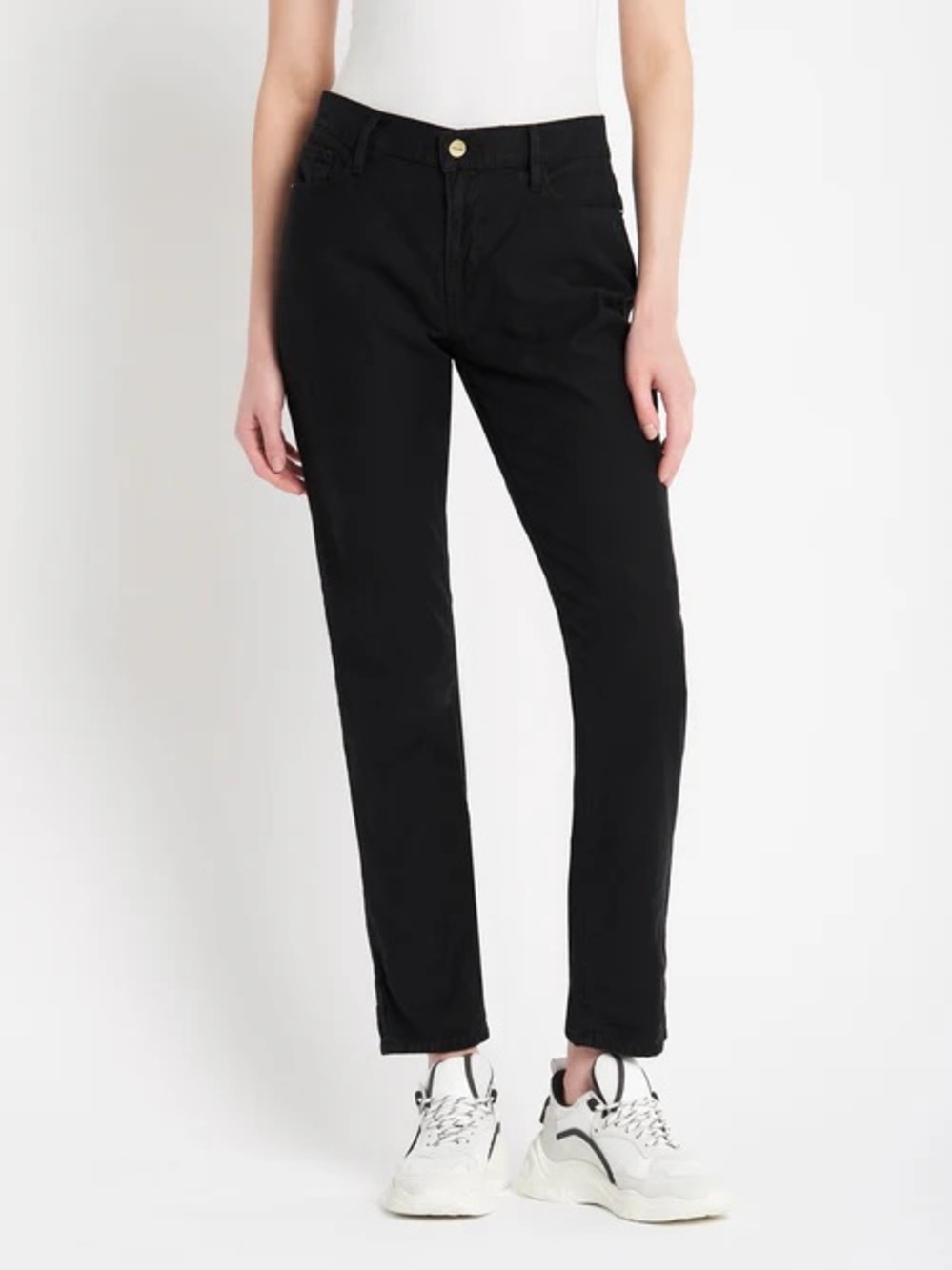 Frame Le Garçon Boyfriend Jean in Noir Size 26